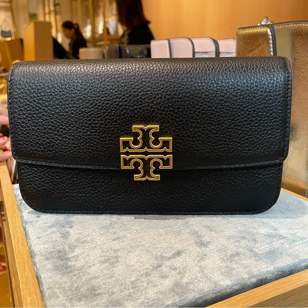 New, authentic britten chain wallet w wristlet black crossbody