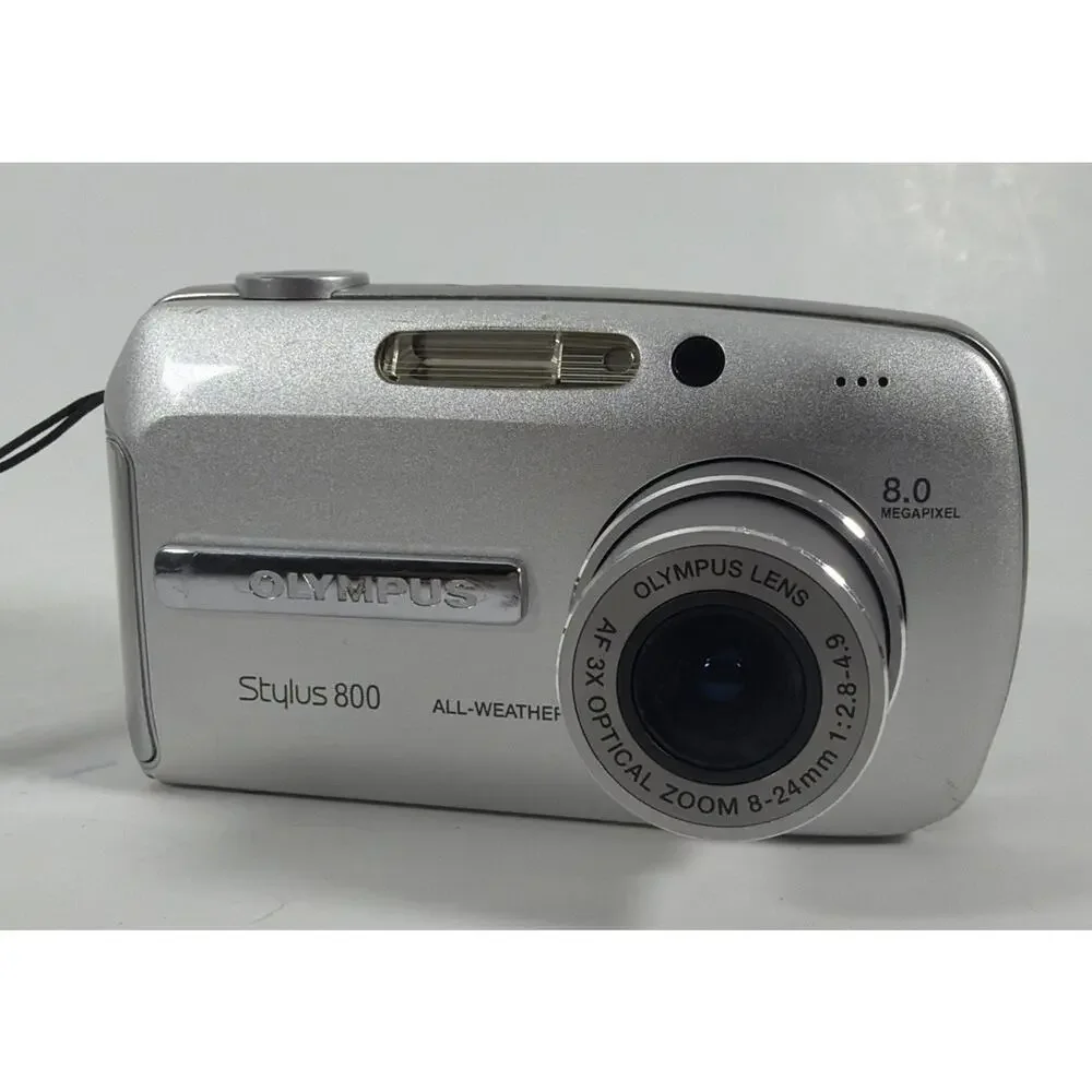 Olympus Stylus 800 8.0 MP Digital Camera w/ Charger & 1GB Card