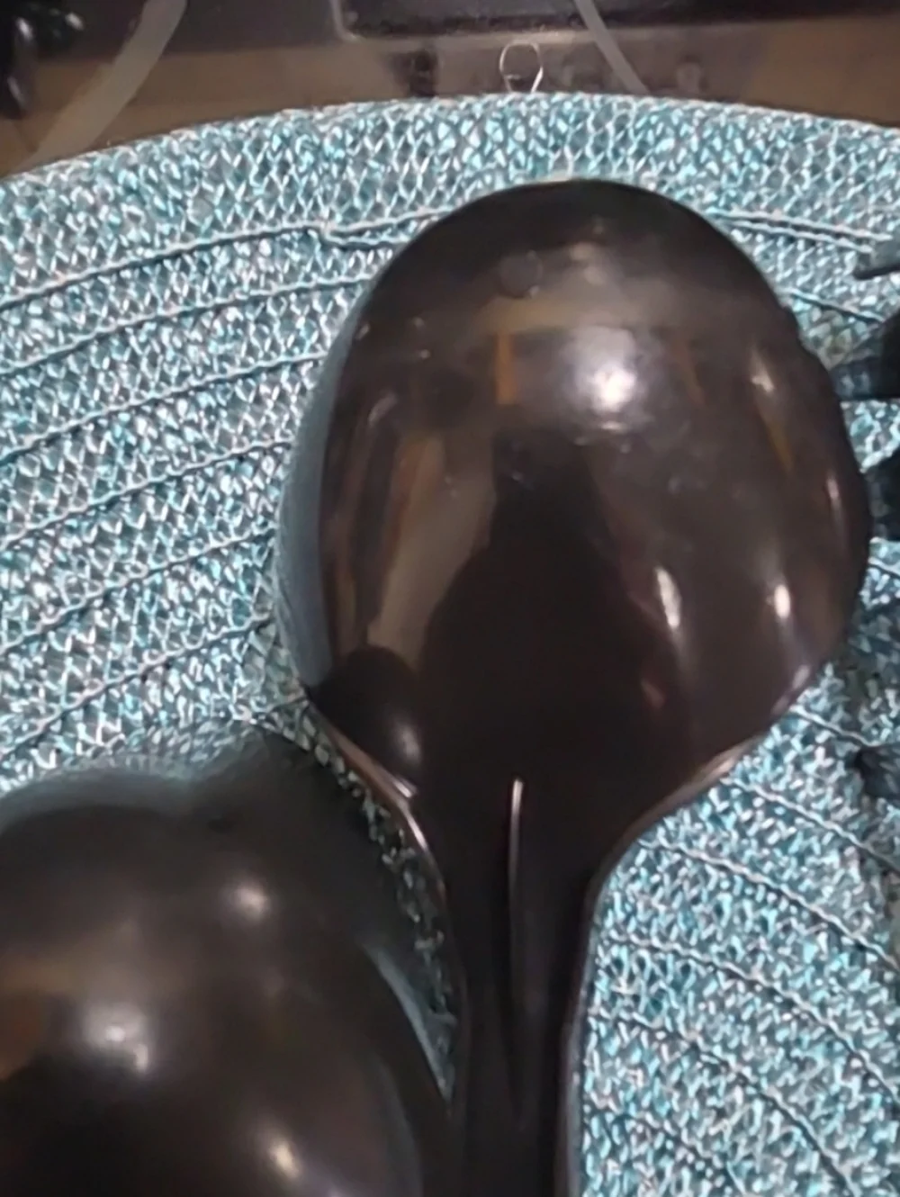 Tailormade showing utensils pieces
