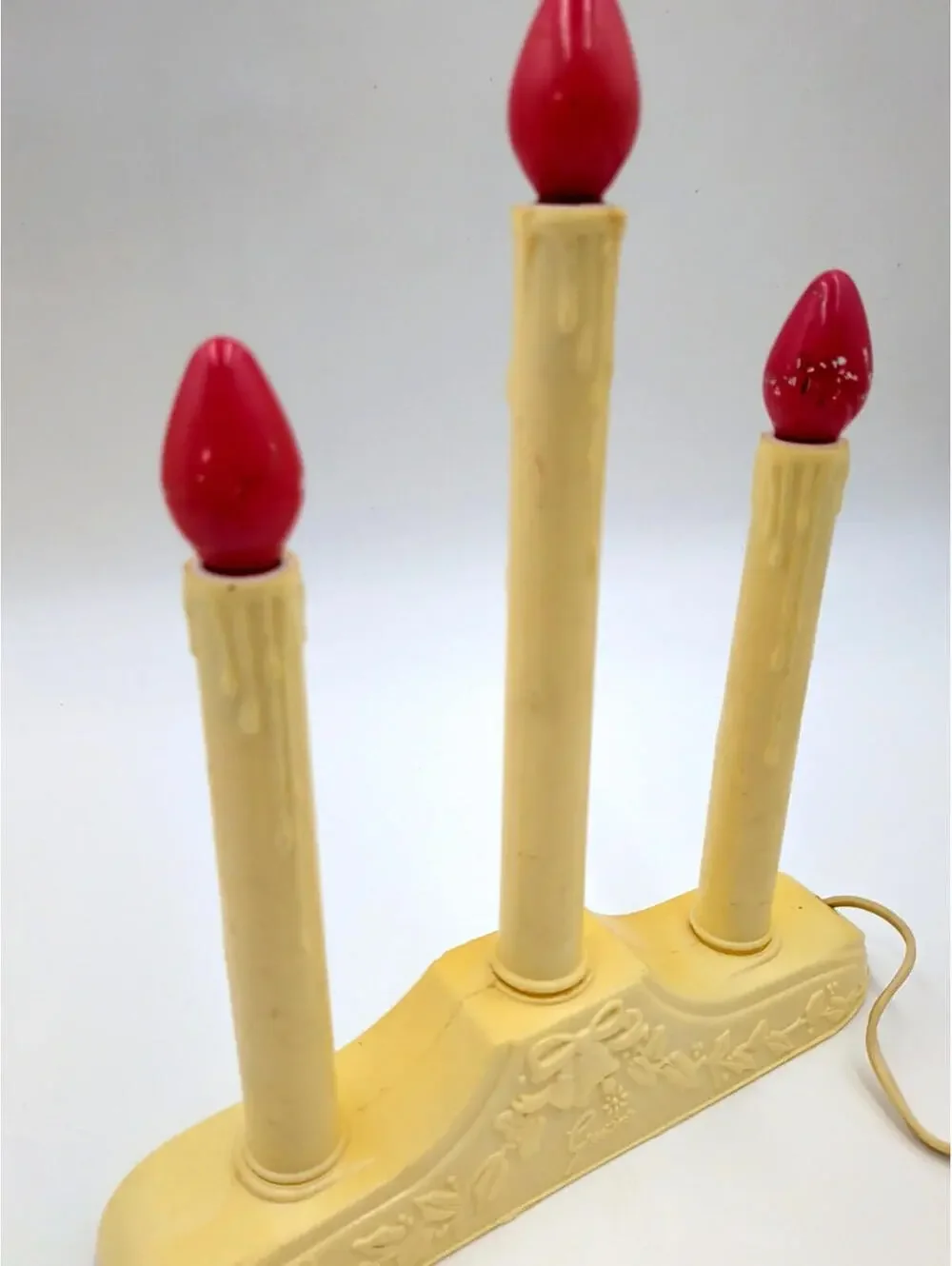 2 VTG 3 Christmas Candelabra Candle off white, Plastic Drip Candolier Electric