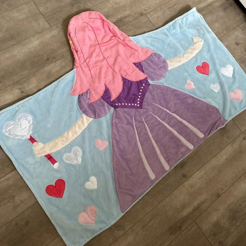 Adorable Kids Princess Hooded Fleece Towel Like New 27” x 52” Bin OO