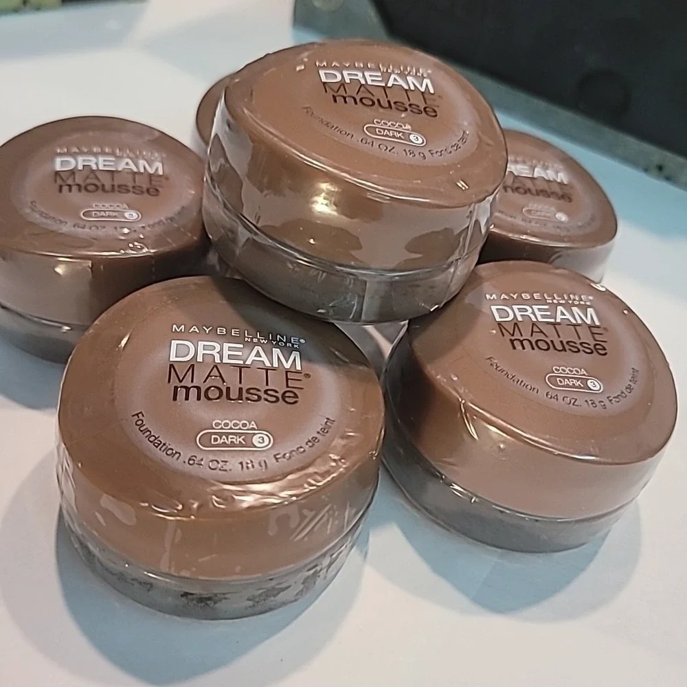 Maybelline Dream Matte Mousse Foundation COCOA Dark‎ 3 .64oz NEW SEALED