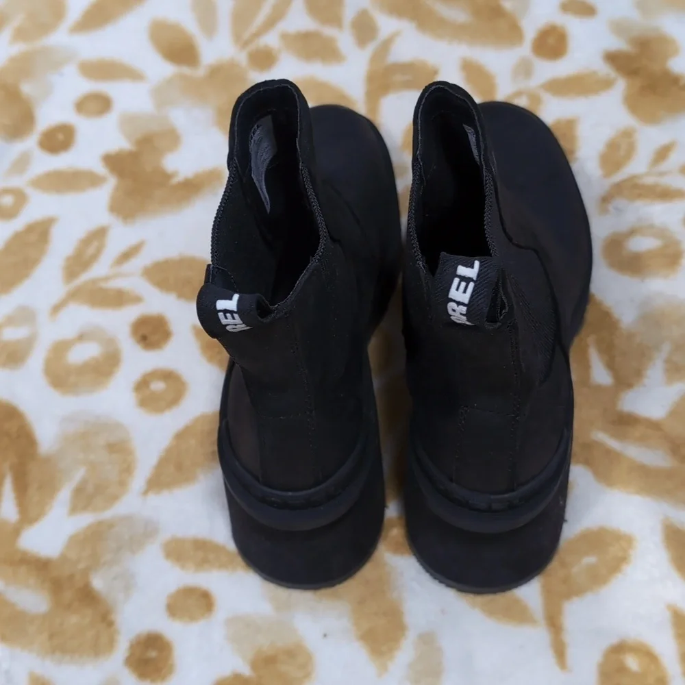 Sorel black leather