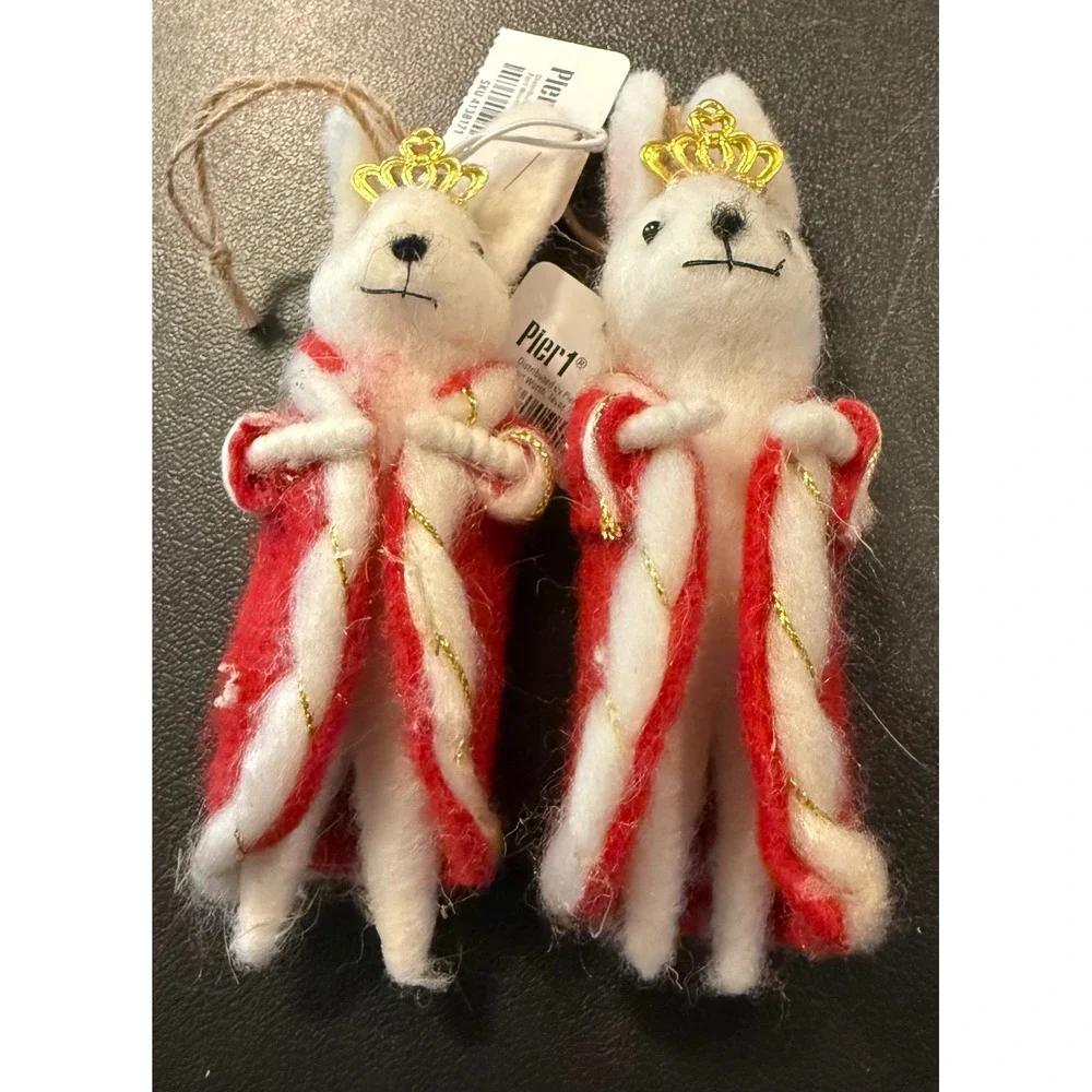 Pier 1 Handmade Wool Queen Rabbit Bunny Christmas Holiday Ornament Set Of 2 NEW