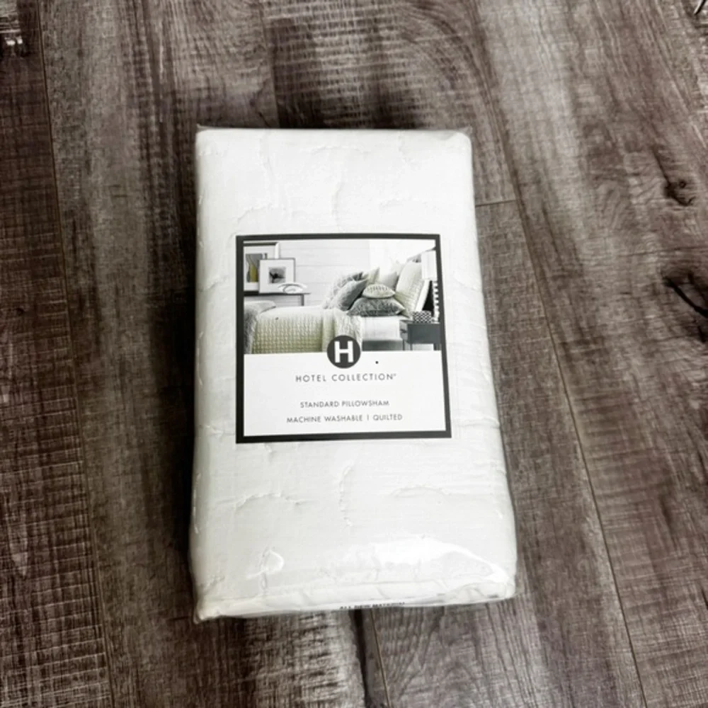 Hotel Collection Quilted Standard Pillowsham in White Zipper Closure NWT