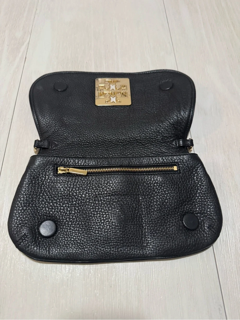 Tory Burch timeless can