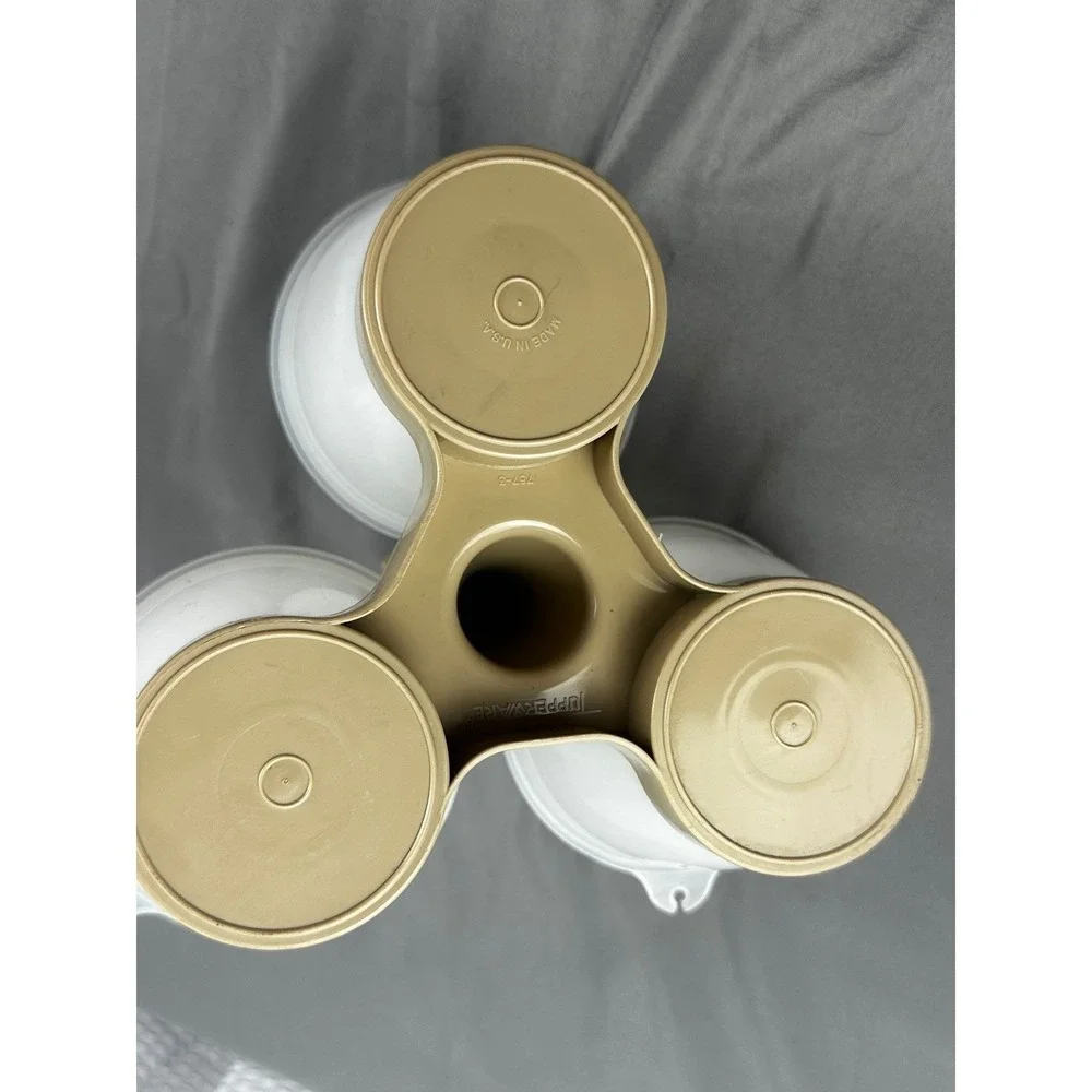 Tupperware vintage tan