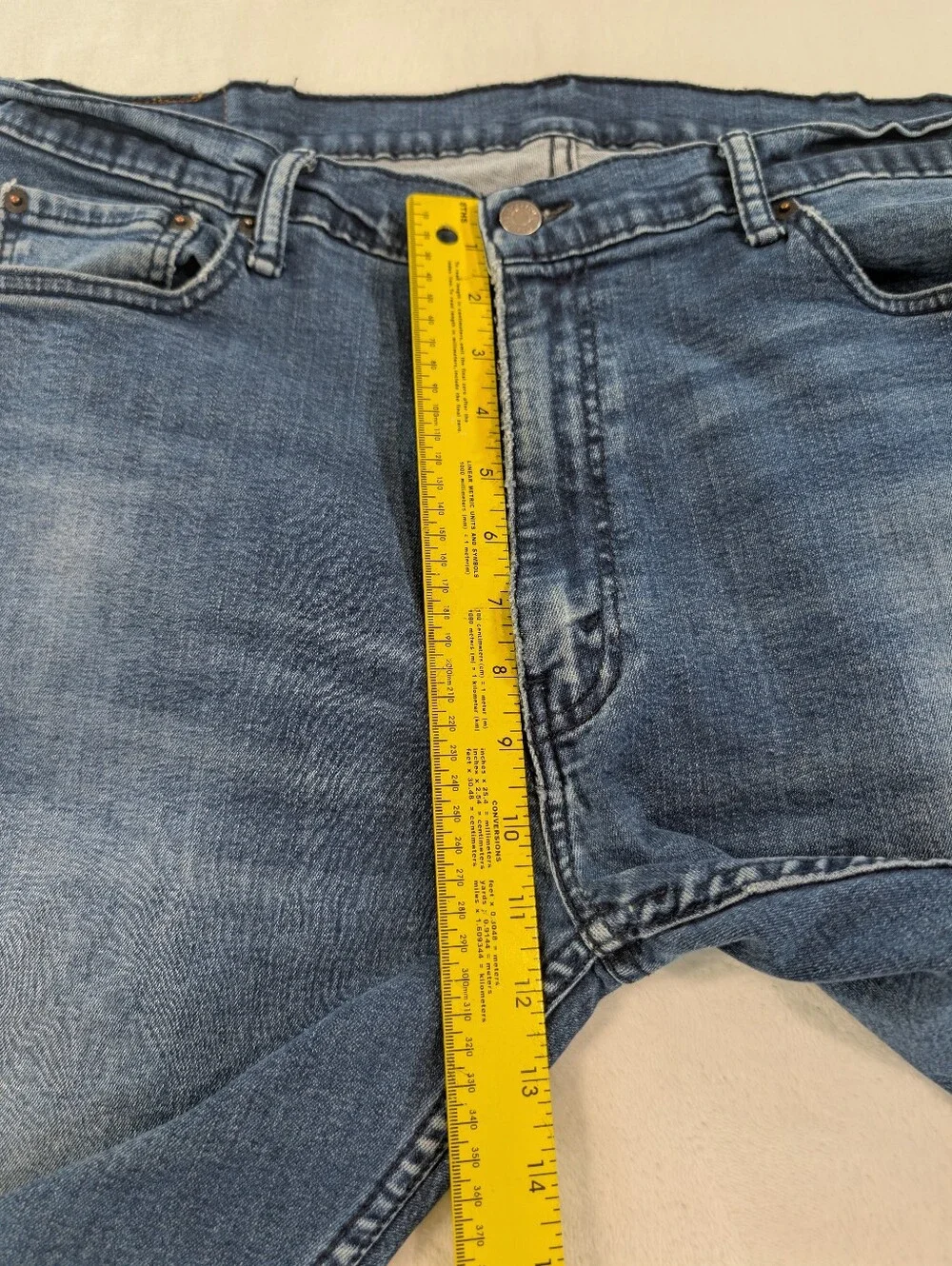 Levis seams there