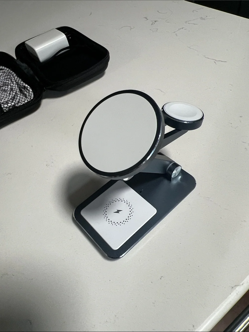 N/A charging cable