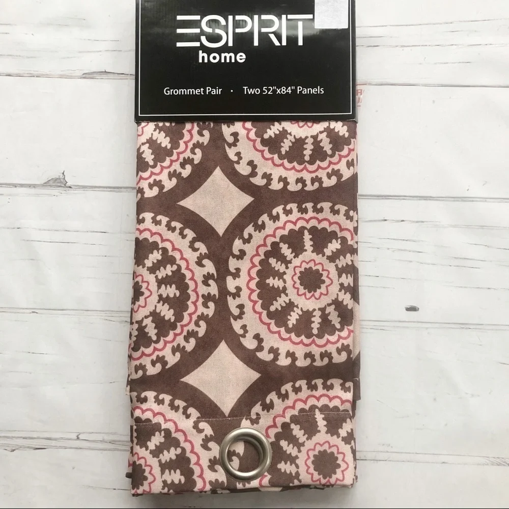 Esprit brand new