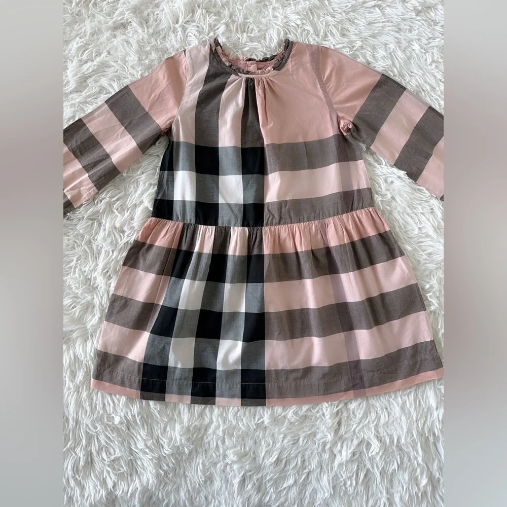 Burberry this casual