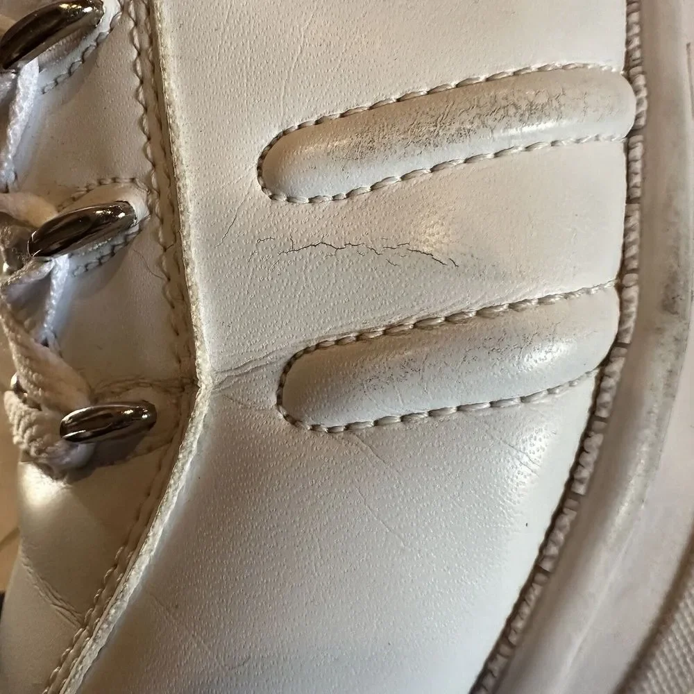 Lugz 40 will sneakers