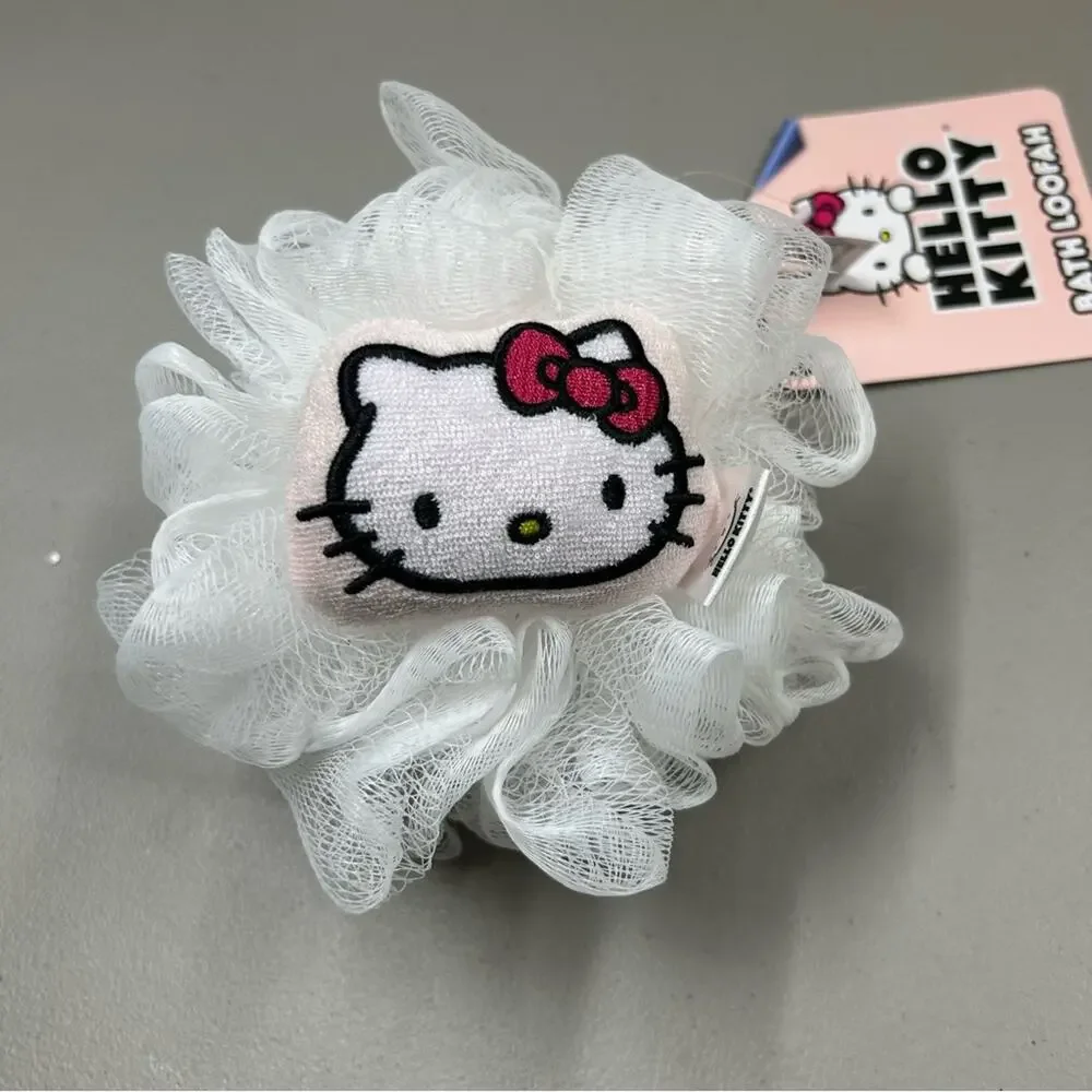 Hello Kitty piece adorable