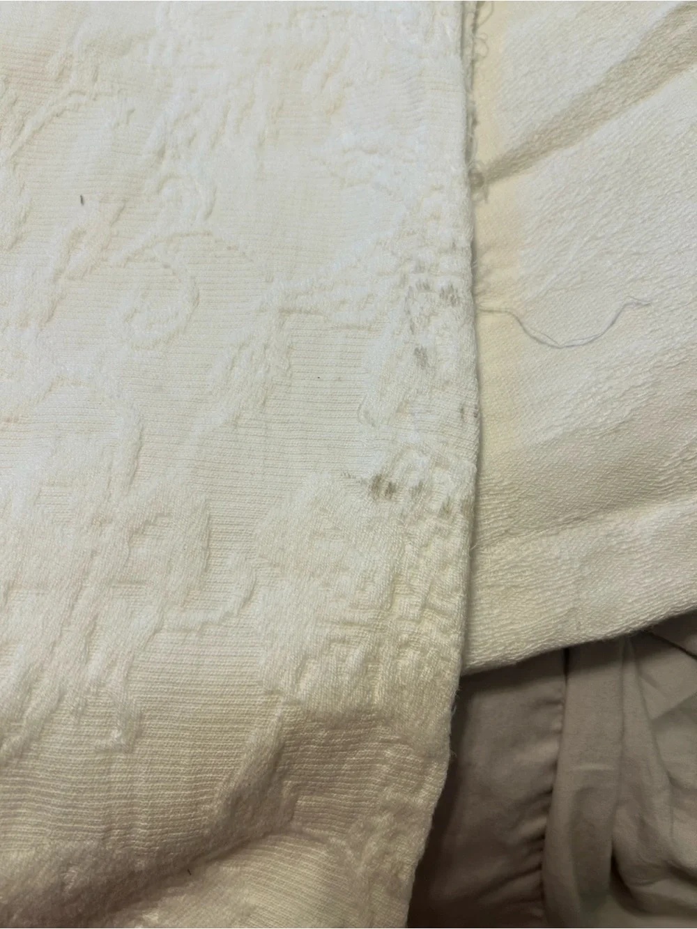Docofil White Cotton Matalesse Bed Cover