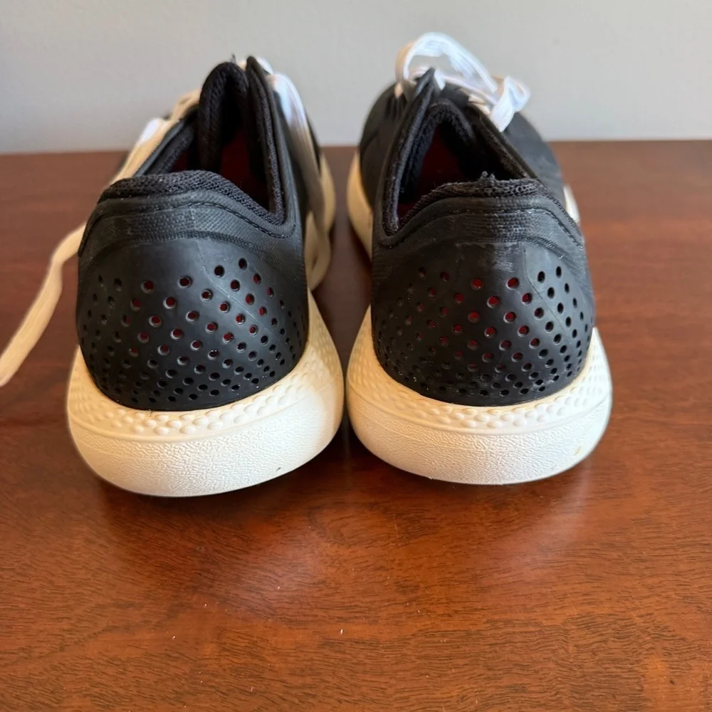 CROCS comfort meets