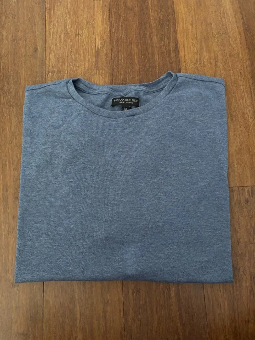 Banana Republic essential #blueshirt