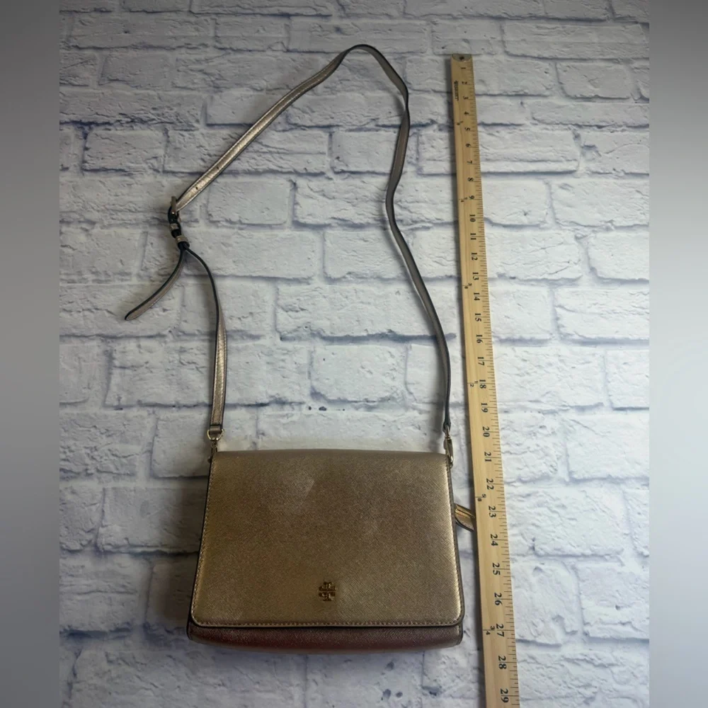 Tory Burch Emerson Combo Crossbody Bag in Metallic Rose Gold.