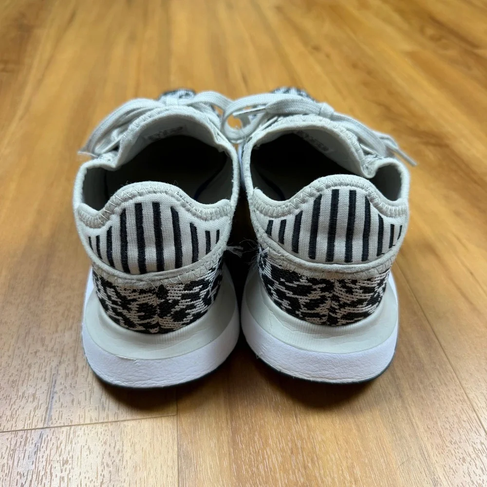Adidas Swift Run X Womens Sneakers Leopard Print Black White FY2998 Size 8.5