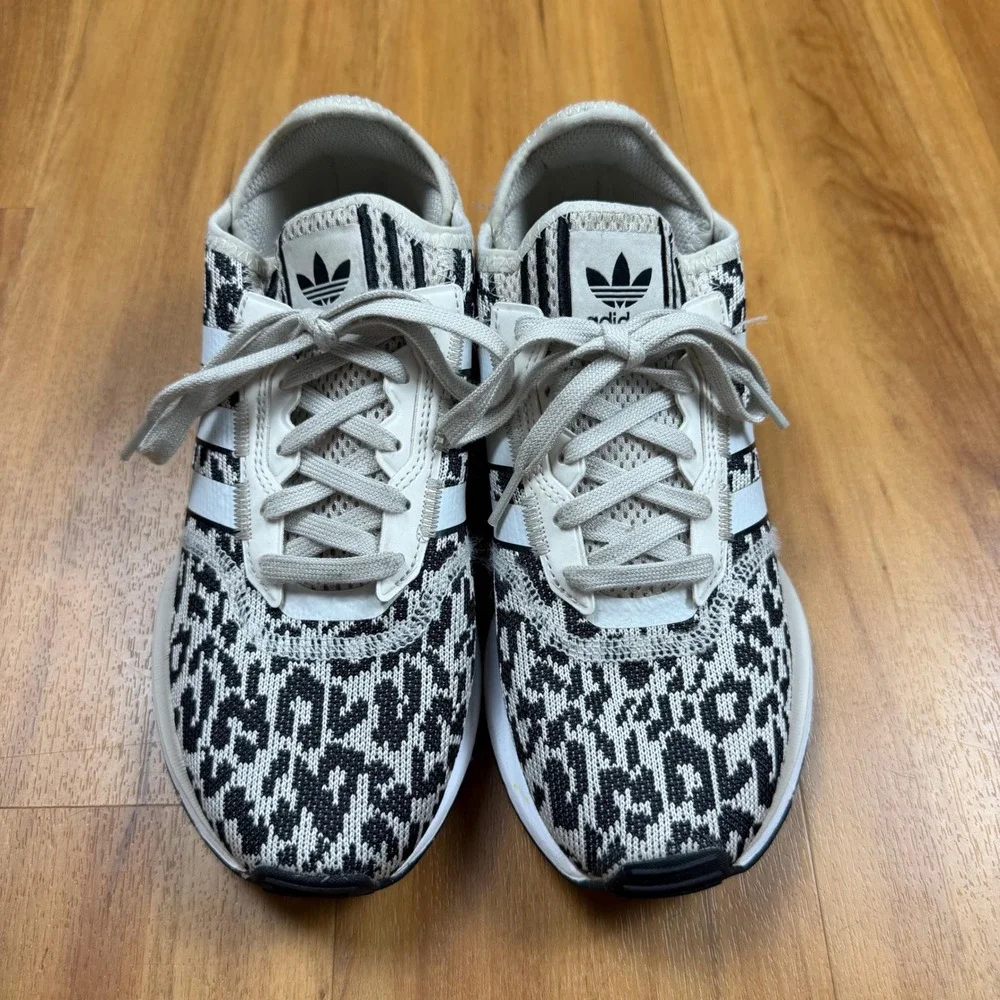 Adidas Swift Run X Womens Sneakers Leopard Print Black White FY2998 Size 8.5