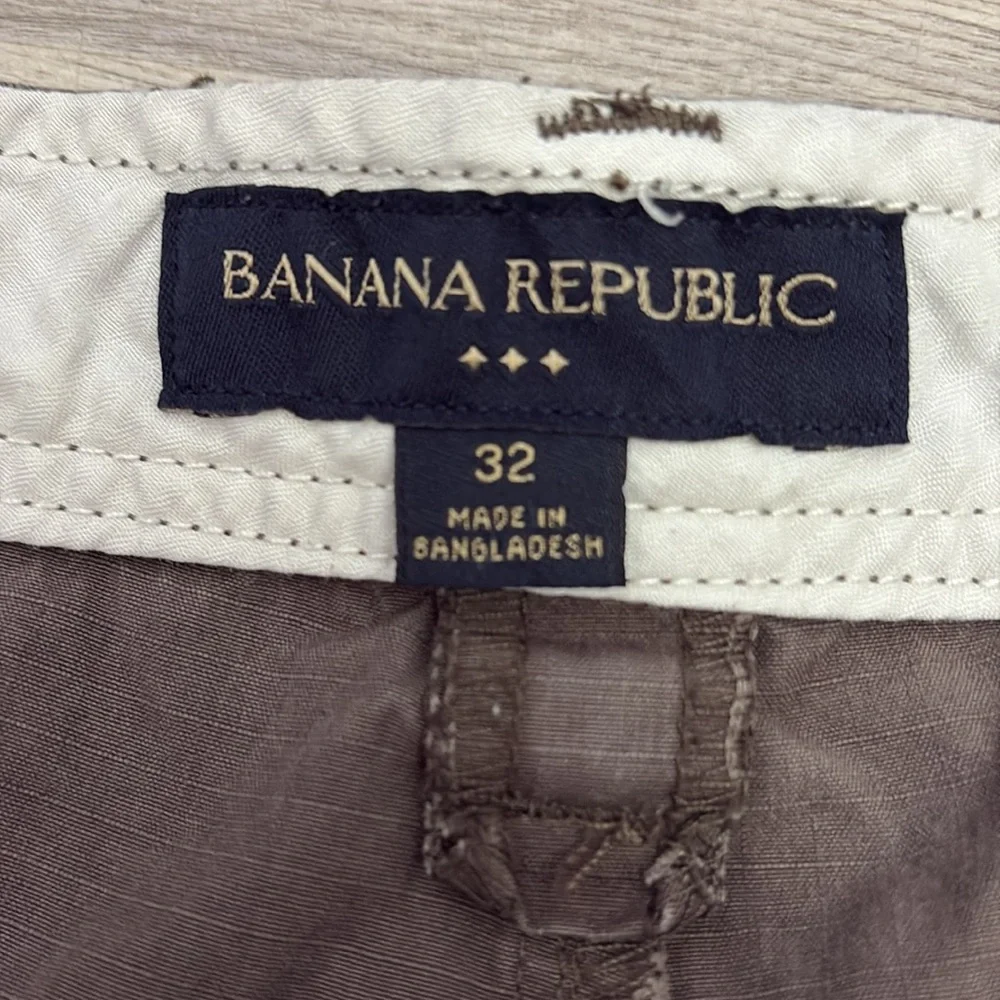Banana Republic Brown 100% Cotton Men's Casual Shorts Size 32
