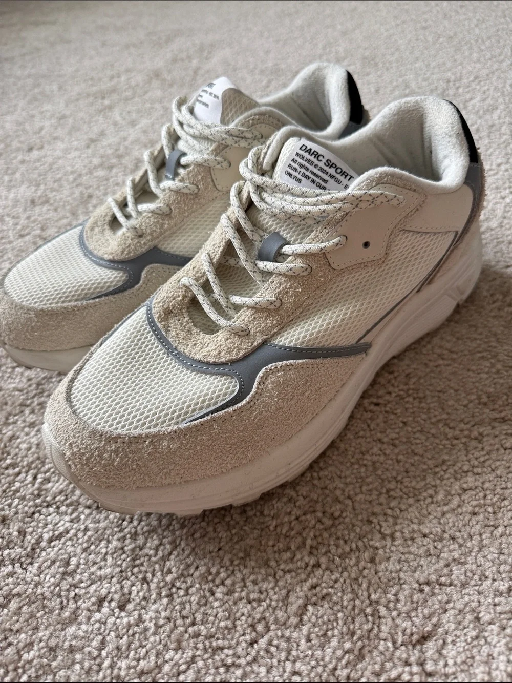 Darc Sport Run 1 Cream Grey Suede Unisex Gym Athletic Shoes