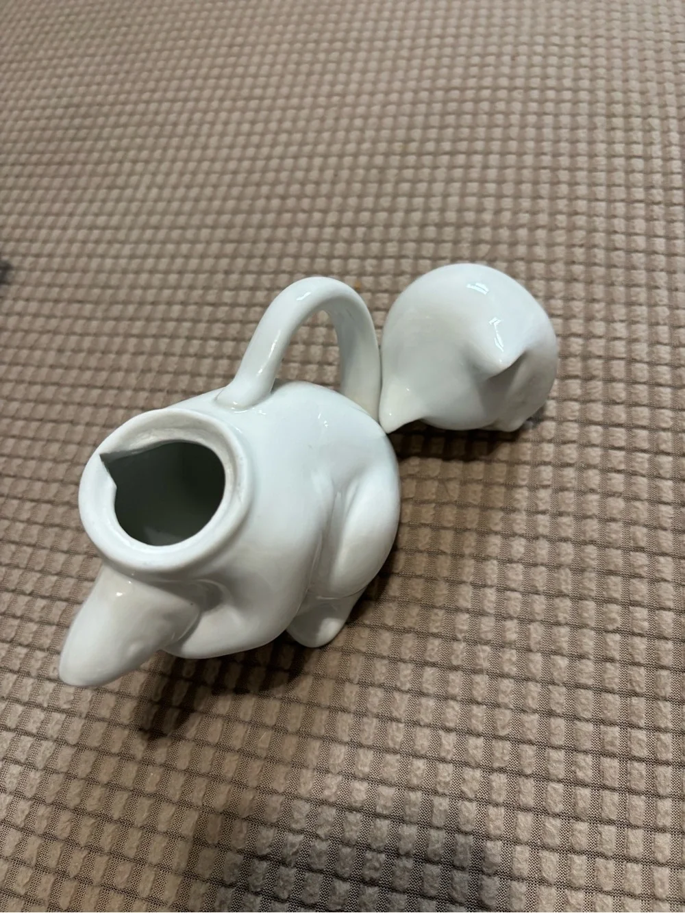 White Cat Ceramic Teapot - Cute Cat-Shaped Tea Mug