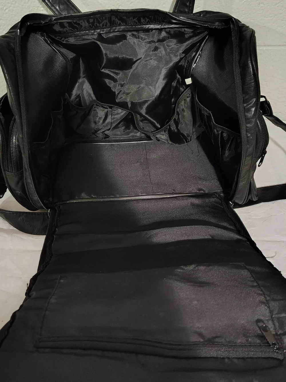 N/A spacious black