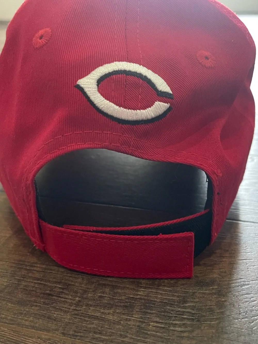 New Era Red 9FORTY Cincinnati Reds Baseball Youth Cap Fits Women