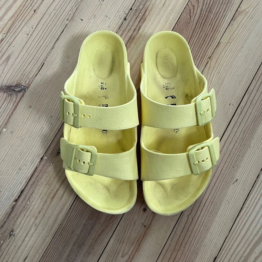 Birkenstock Arizona EVA Sandals Kids Size 33 US 2 Yellow slipon Waterproof Slide