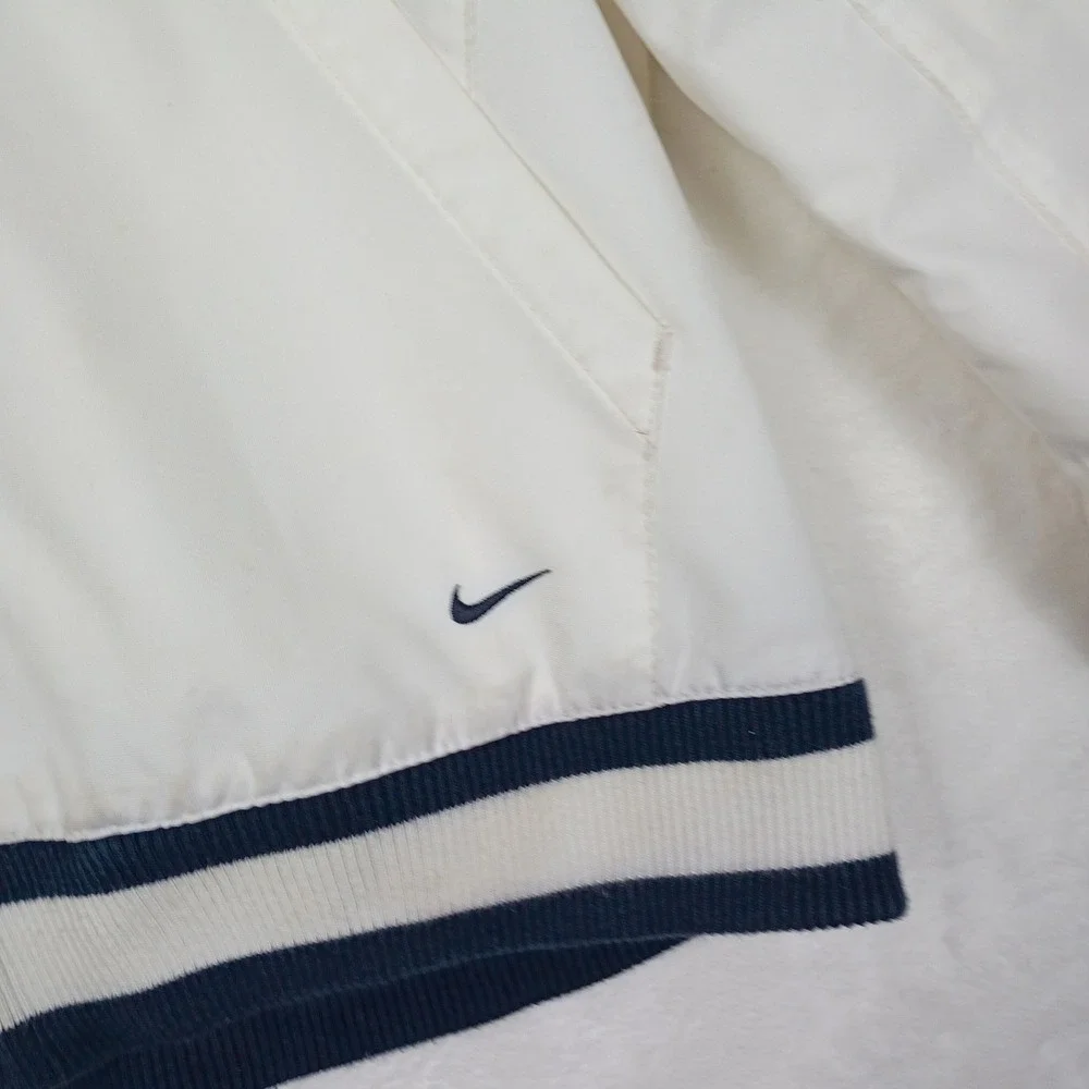 Nike windbreaker jacket