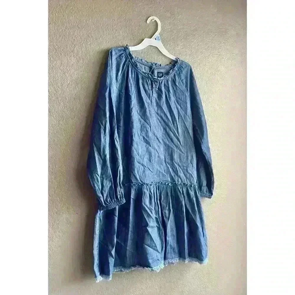 GAP long sleeve
