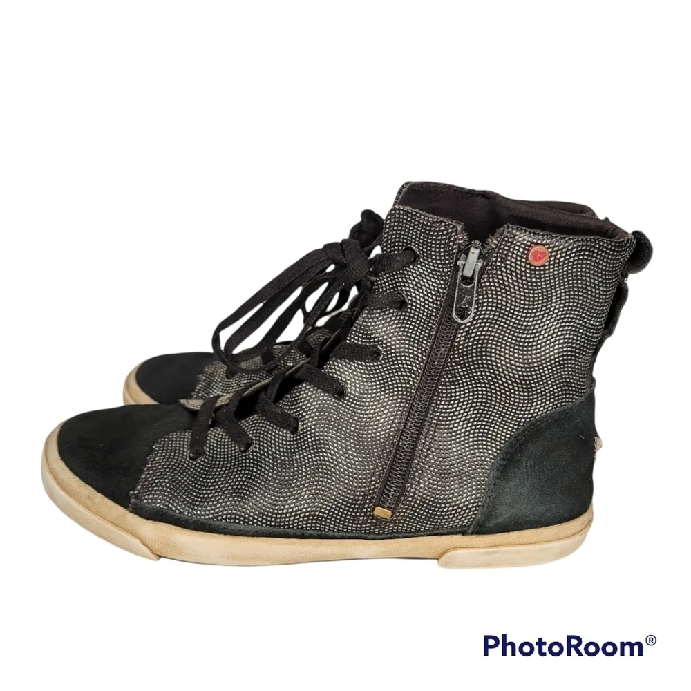 UGG I Heart Geometric Hi-top Sneakers