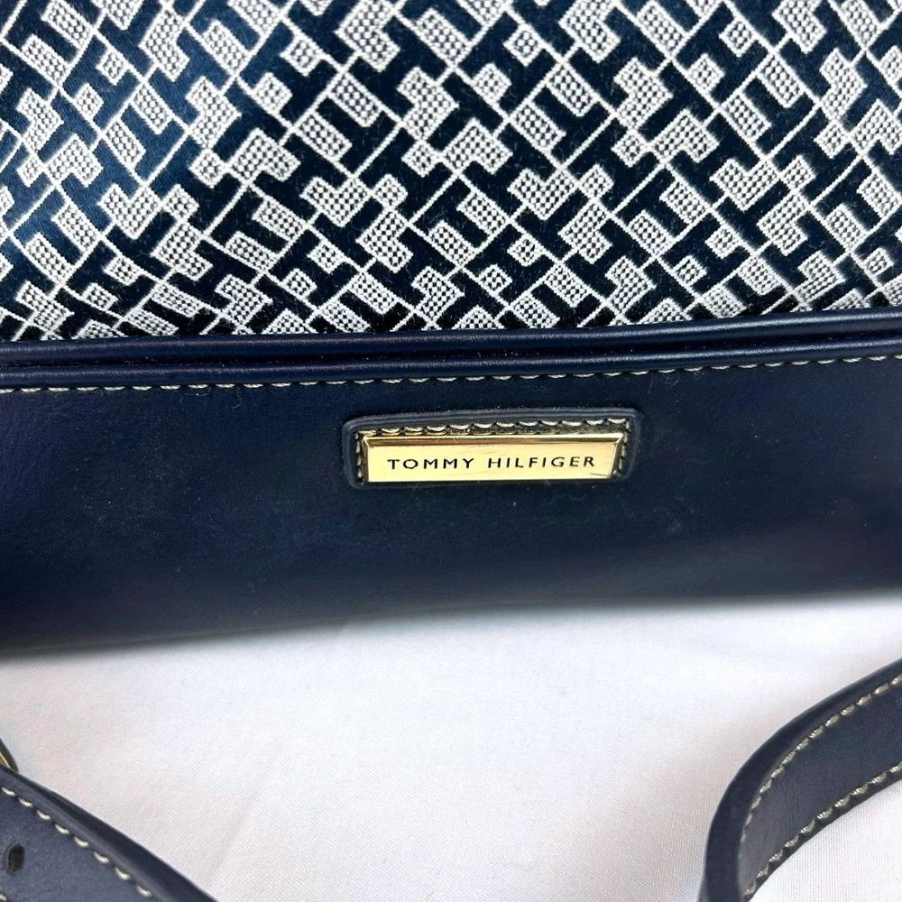 white opens crossbody