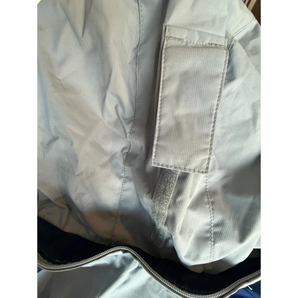 L.L. Bean‎ Boys Youth Size Medium Gray Navy Blue Zip Up Jacket 295452