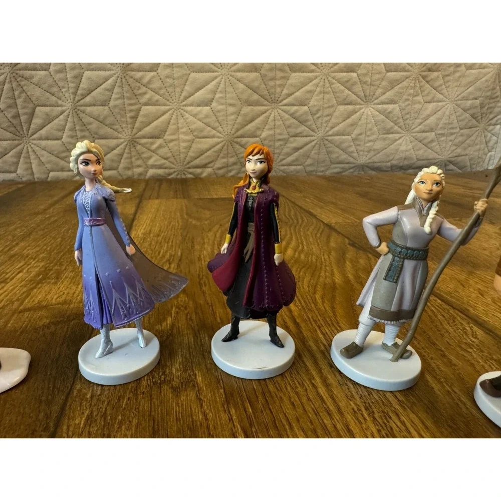 Disney Store Princess Ana Elsa Frozen Toy Figures Lot Cake Topper Yelena Mattias