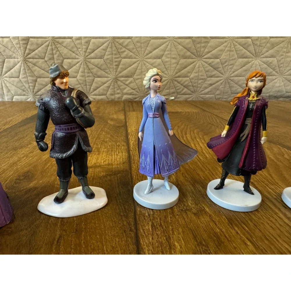 Disney Store Princess Ana Elsa Frozen Toy Figures Lot Cake Topper Yelena Mattias