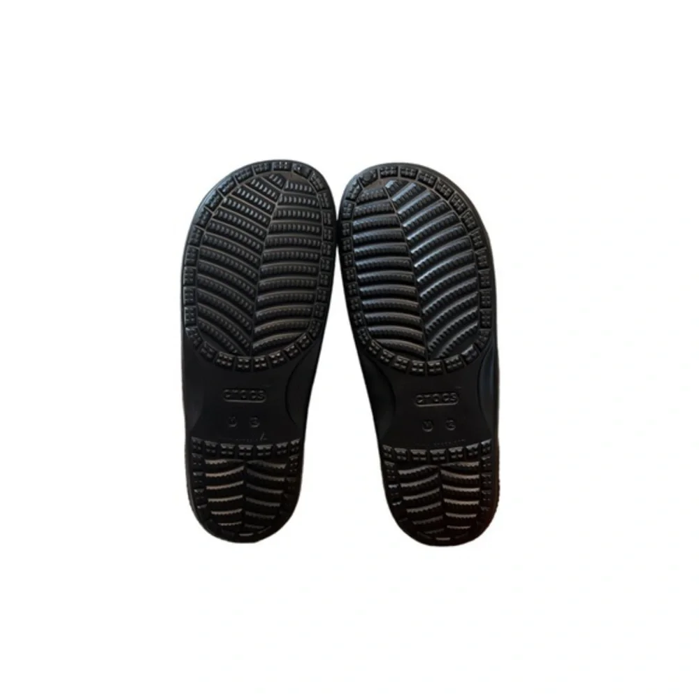 CROCS nwt classic