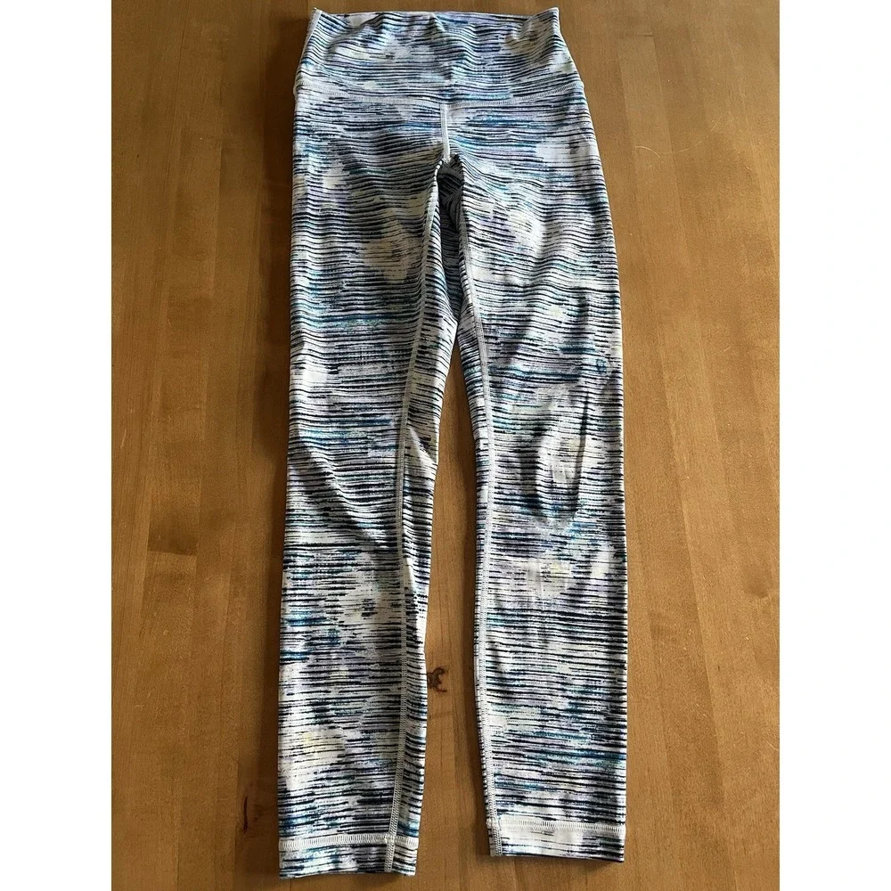 Lululemon Wunder Under Crop Hi-Rise Blurry Belle Size 4 Athletic Leggings Run