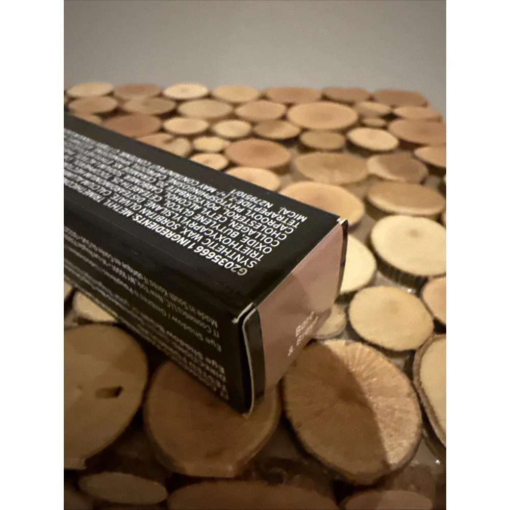 It Cosmetics Super‎ Hero No Tug Shadow Stick Eyeshadow Bare And Brave