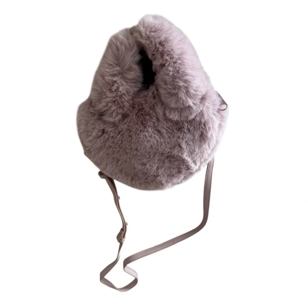 NWOT Zara furry should bag for girls