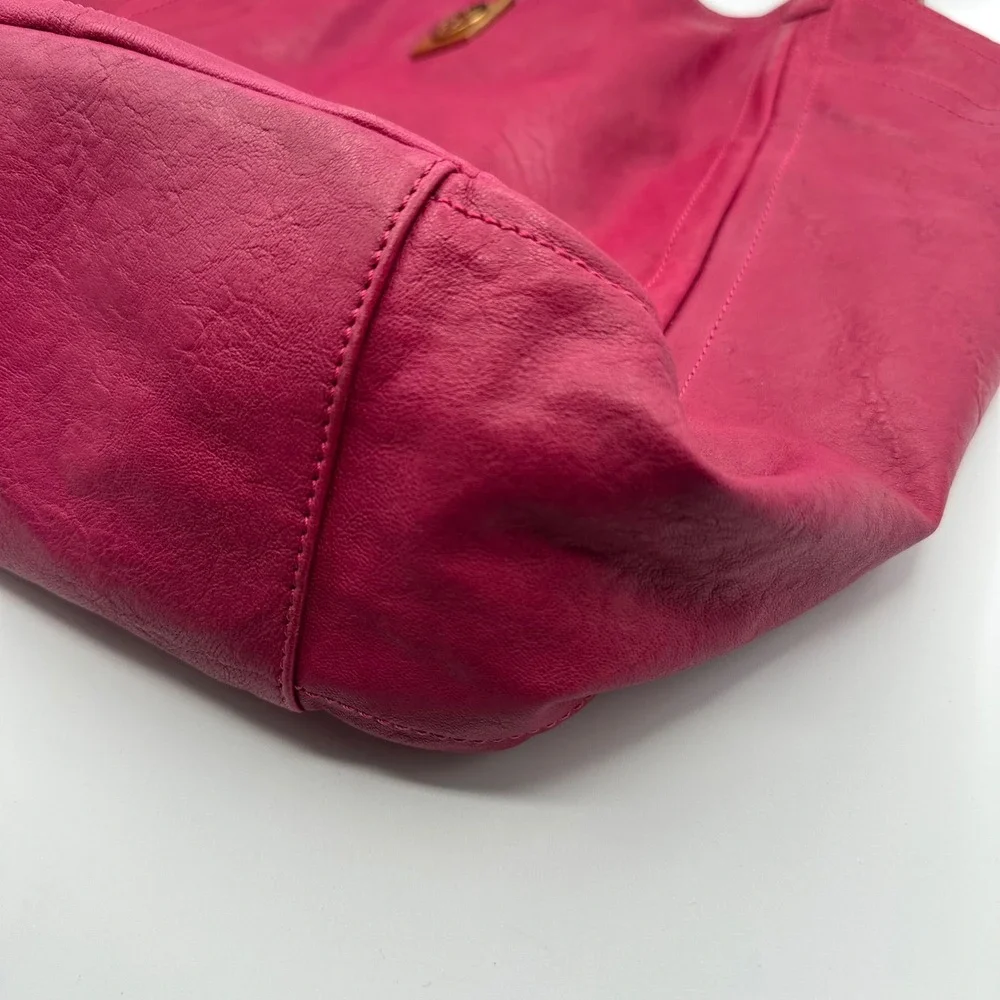 Tory Burch magent pink