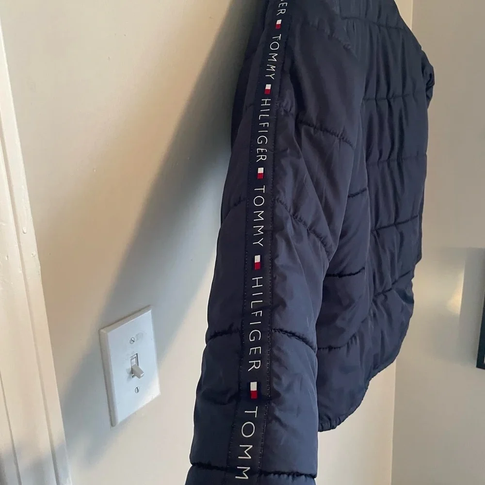 Tommy Hilfiger Navy Puffer Jacket | Youth L 14/16