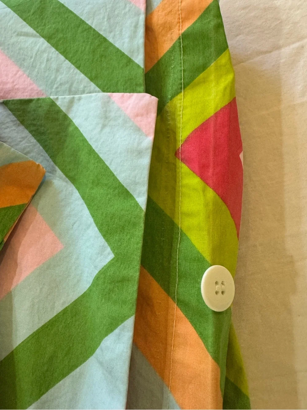 Land of Nod Vibrant Retro Cotton “Watermelon Stripe” duvet & sham twin bedding