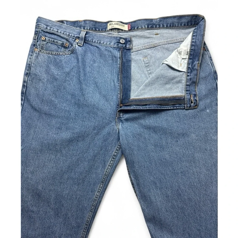 Levi's 550 Men's Relaxed Fit Jeans | 100% Cotton Straight Leg Denim | Size 46x30