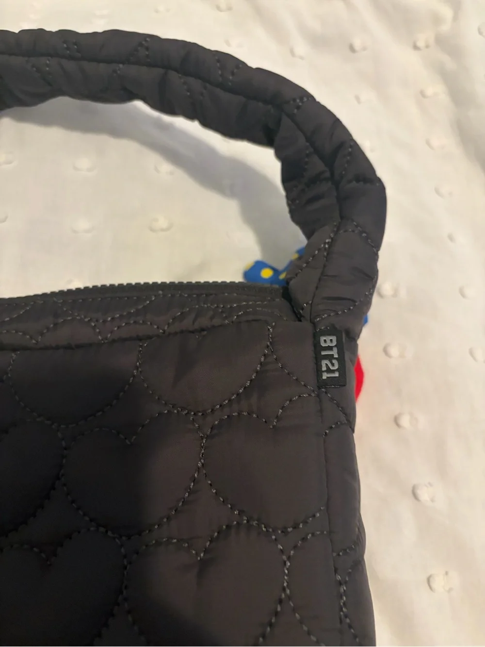 BT21 Tata Black Puffer Purse