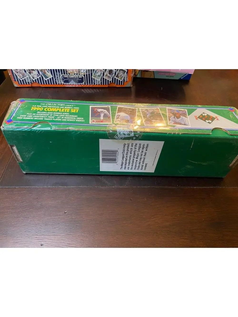 Sealed 1990 Baseball collectors complete set