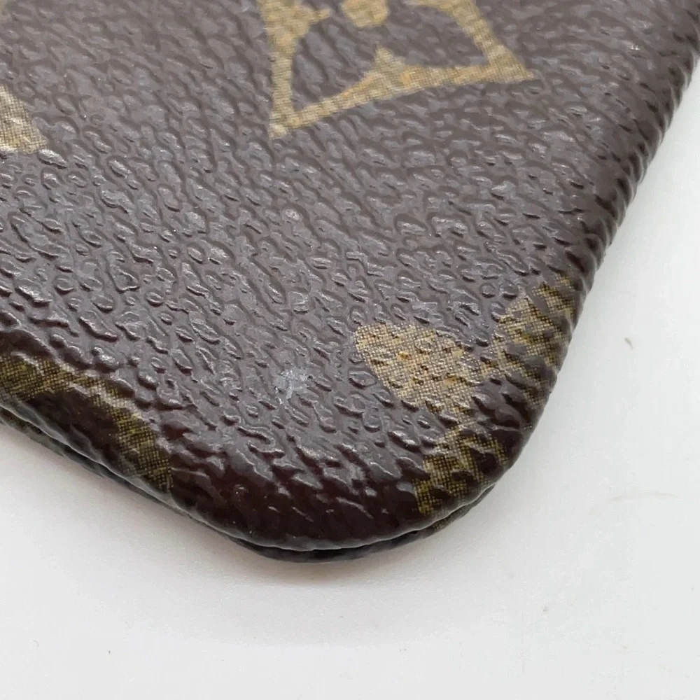 Louis Vuitton canvas that