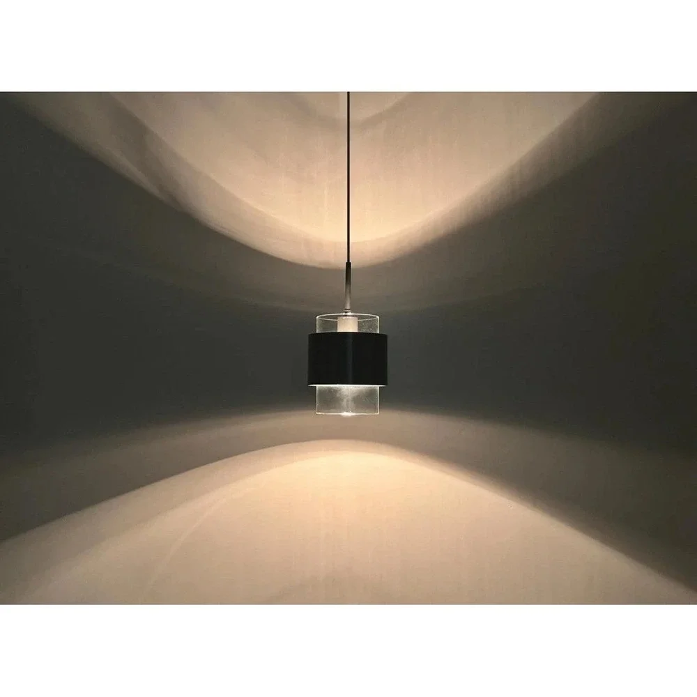 Dolaimi House glass pendant