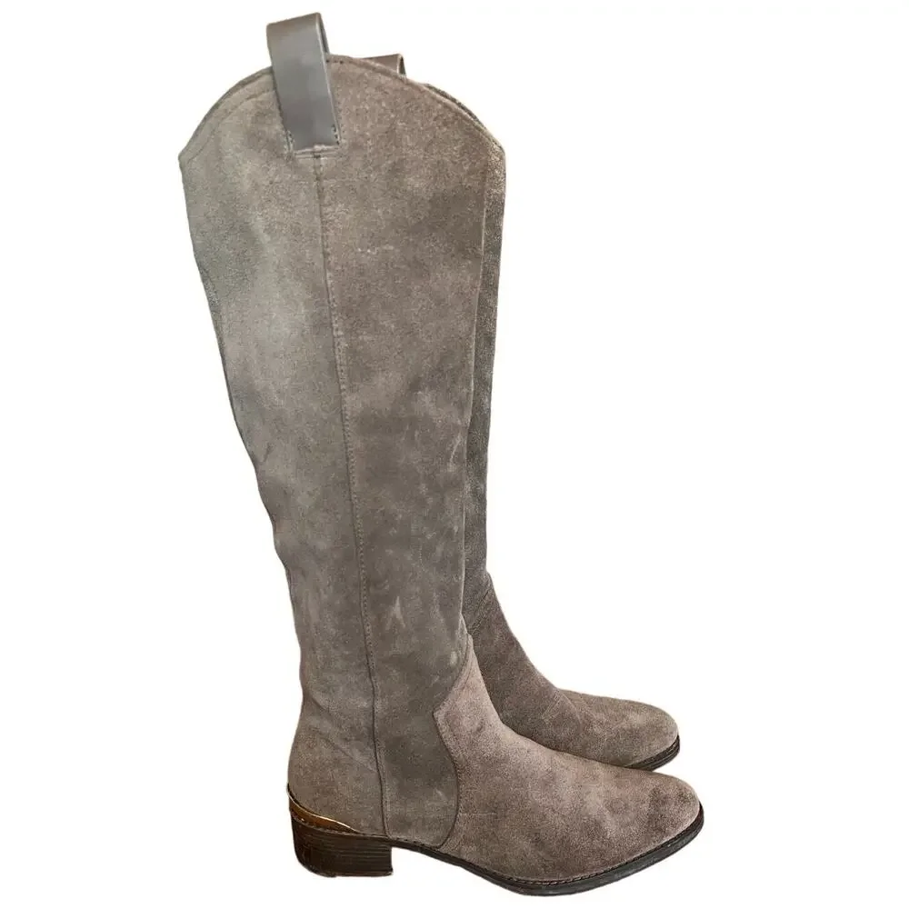 womans suede