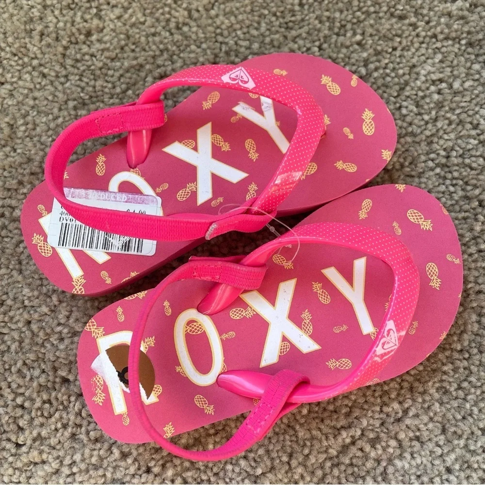 Kids Bundle Summer Water Shoes Little Girl 8 Roxy Sandals Beach Play Outdoors